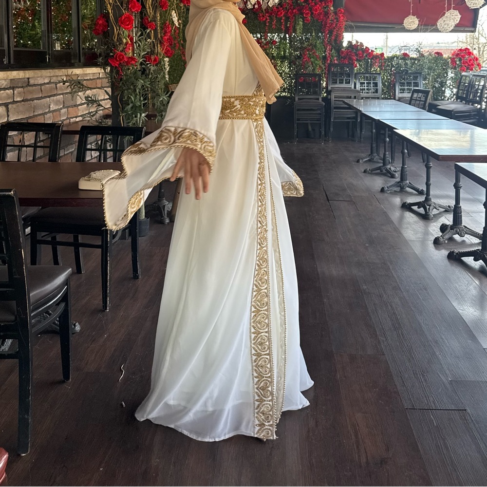 Elegant White & Gold Embroidered Abaya Dress - Picture 2 of 14